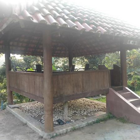 Villa Batu Tua Puncak Mitra Reddoorz Bogor Exterior photo