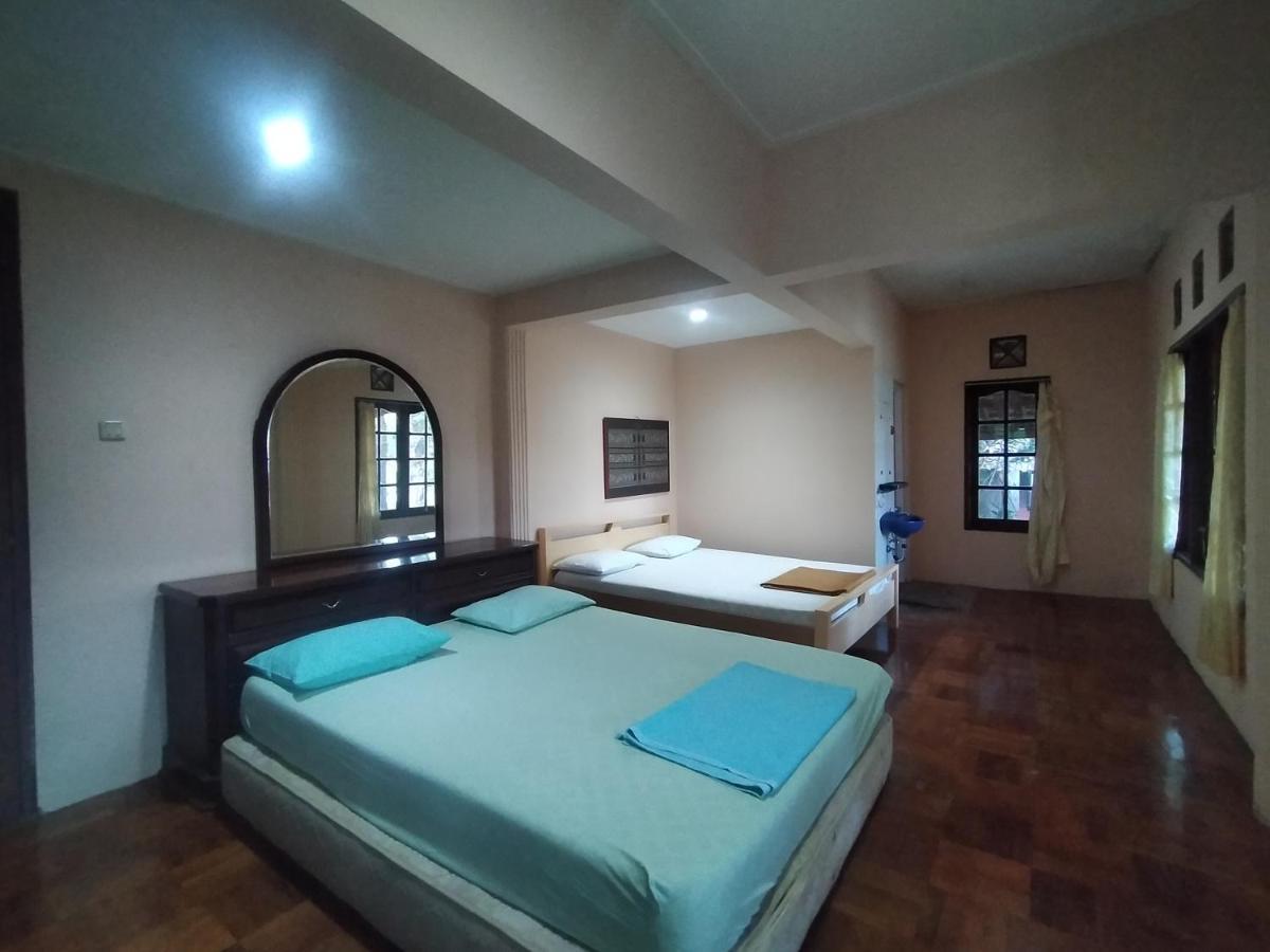Villa Batu Tua Puncak Mitra Reddoorz Bogor Exterior photo